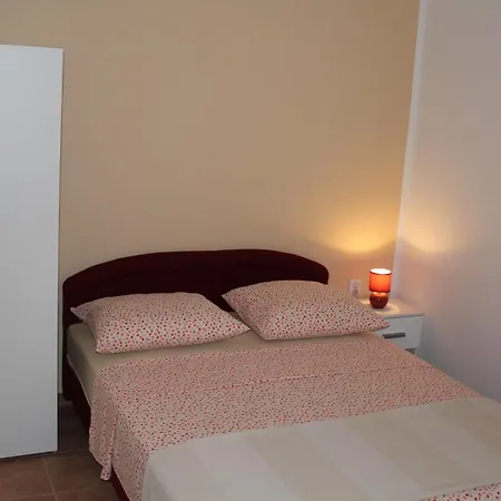 Madlena Apartment *