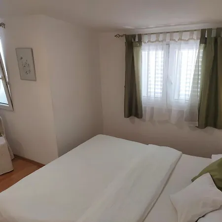 Madlena Apartment Sibenik