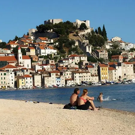 Madlena Sibenik