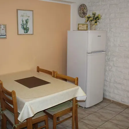 Apartment Madlena *